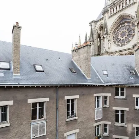 Studio Cathedrale Apartment
